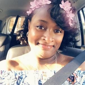 Meet your Posher, Ebony